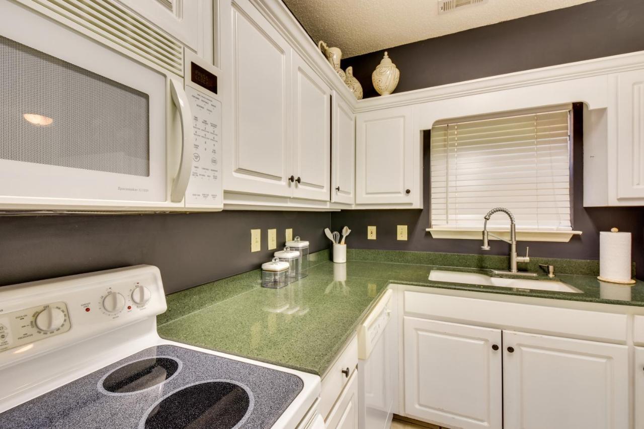 Kingwood Resort Condo With Golf Course Views! Clayton Exterior photo